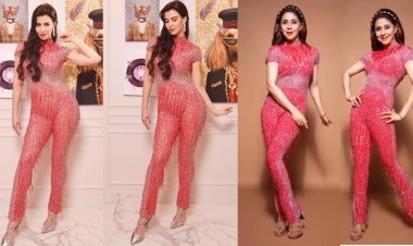 Who Wore It Better? Giorgia Andriani or Urmila Matondkar??