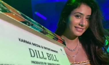 And it’s a warp!! for actress Warina Hussain’s upcoming project, “Dill Bill”