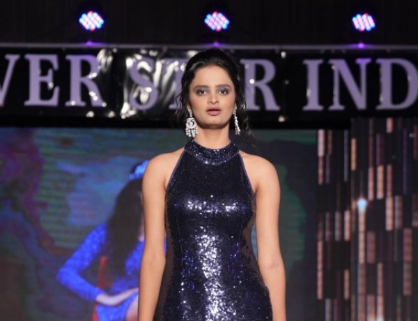 Miss Teen Ishwari Reddy State Winner in Forever Miss Teen 2022