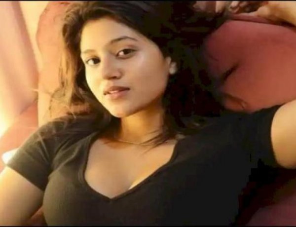 Anjali Arora Gave A Befitting Reply To The Trollers After The MMS Controversy