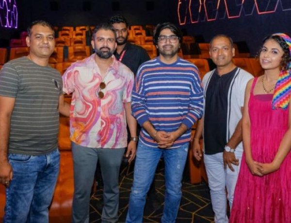 Sonu Nigam’s Udi Re Song, from the Gujarati tragicomedy film “Vickida no Varghodo” was released on Malhar Thakar’s Birthday