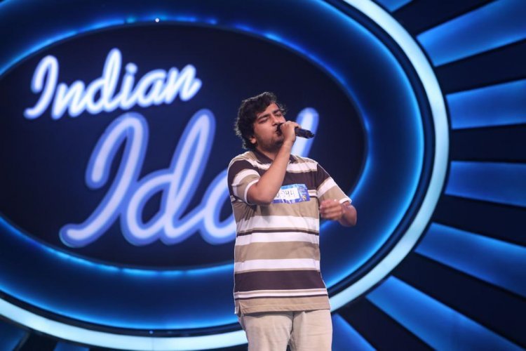 Shivam Singh from Vadodara gives a mind-boggling performance during the auditions of Sony TV’s Indian Idol – Season 13! from Vadodara gives a mind-boggling performance during the auditions of Sony TV’s Indian Idol – Season 13!