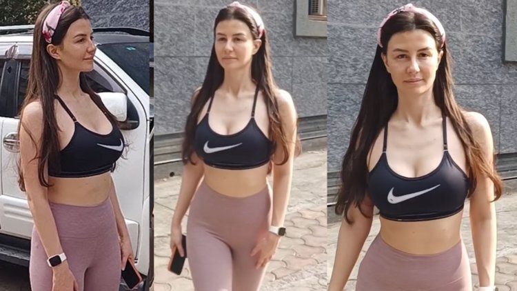 Giorgia Andriani Shows Off Toned Body and Post-Workout Radiance in Black Sports Bra After Gym Session
