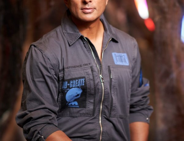 Sonu Sood Gives Hearing-Impaired Contestant a Chance in His Film "Fateh"