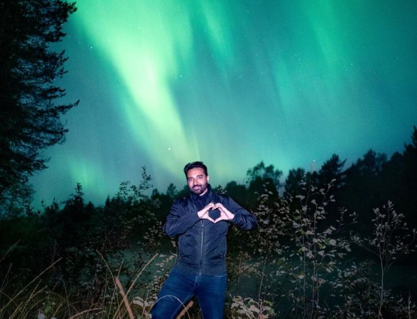 Actor Romanch Mehta gifts himself a birthday trip to the Northern Lights; Says 'Life's not about the roles we play, but the moments we create'