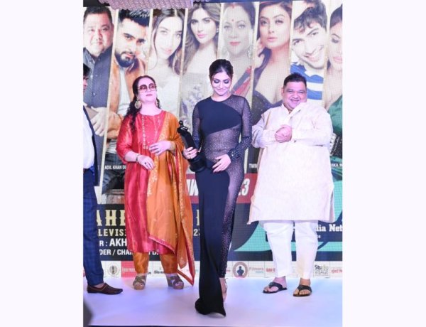 'Khushi Mukherjee: Redefining Entertainment with Fearless Determination'