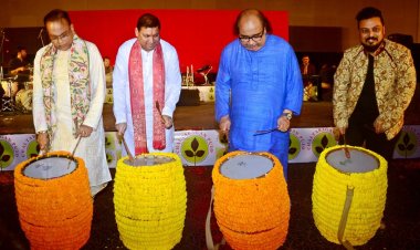 Chaltabagan Durga Puja festivities take off amid dance and drum beats