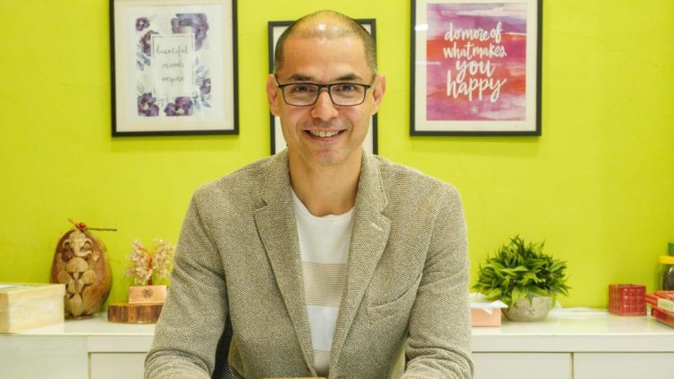 Revolution – Join Us as Barber and Transform into Unisex Hairstylist