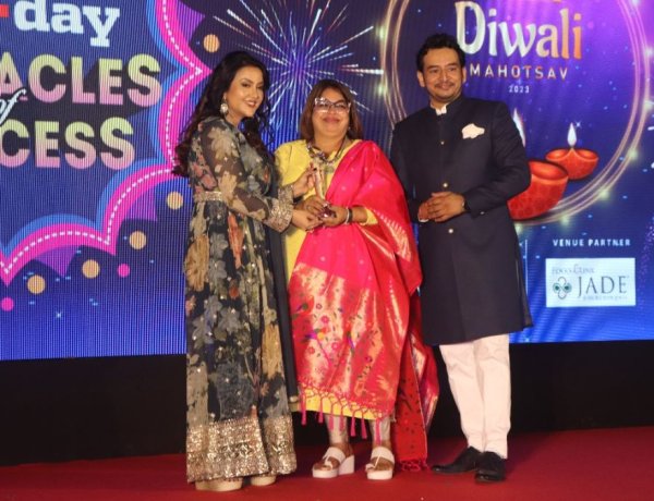 Nitu Joshi Honored With Best Social Worker Award By Mid-Day For Exemplary Contributions To Society