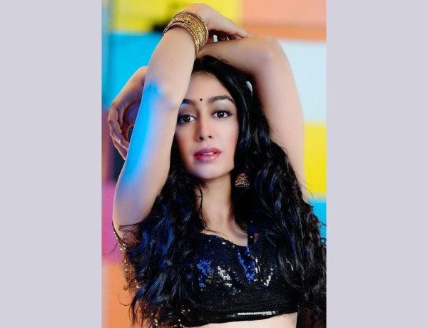 Ginita Sunaina: Indo-Dutch Sensation Strikes Gold with ‘Conficted’ Triumph and Anticipated Release of ‘Chikna Munda’