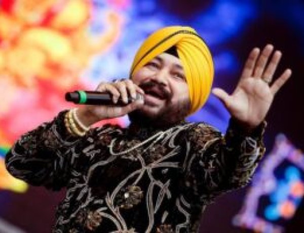 Daler Mehndi Steals the NH7 Show with Record-Breaking Crowd