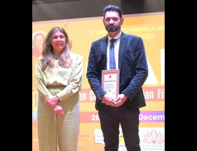 Tushar Kumar honored by Mayor at Seven Colors Australian Film Festival (SCAFF2023)