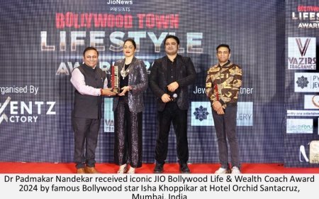Dr Padmakar Nandekar received iconic JIO Bollywood Life & Wealth Coach Award 2024