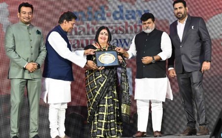Renowned Indian Dancer Dr. Uma Rele honoured with Maharashtra Gaurav Award
