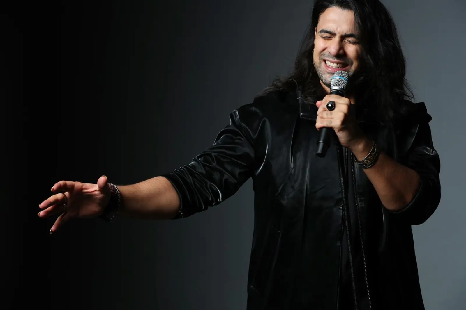 Experience Jubin Nautiyal's magical performances in the UK