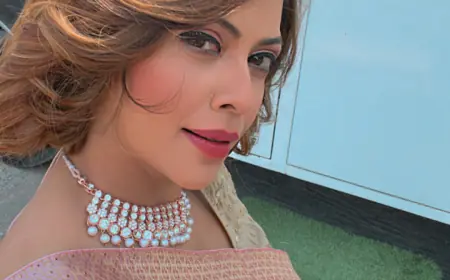 No one forces girls to earn, but boys always get to hear about: Deepali Pansare