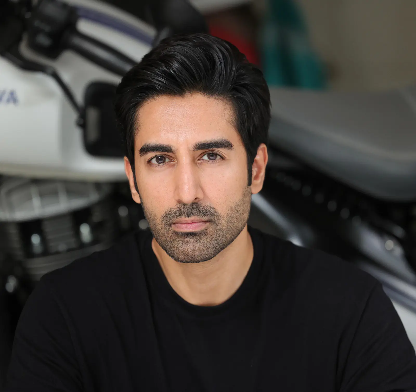 Ishaan Singh Manhas: When it comes to having an entourage, I make sure to have not even one assistant on set