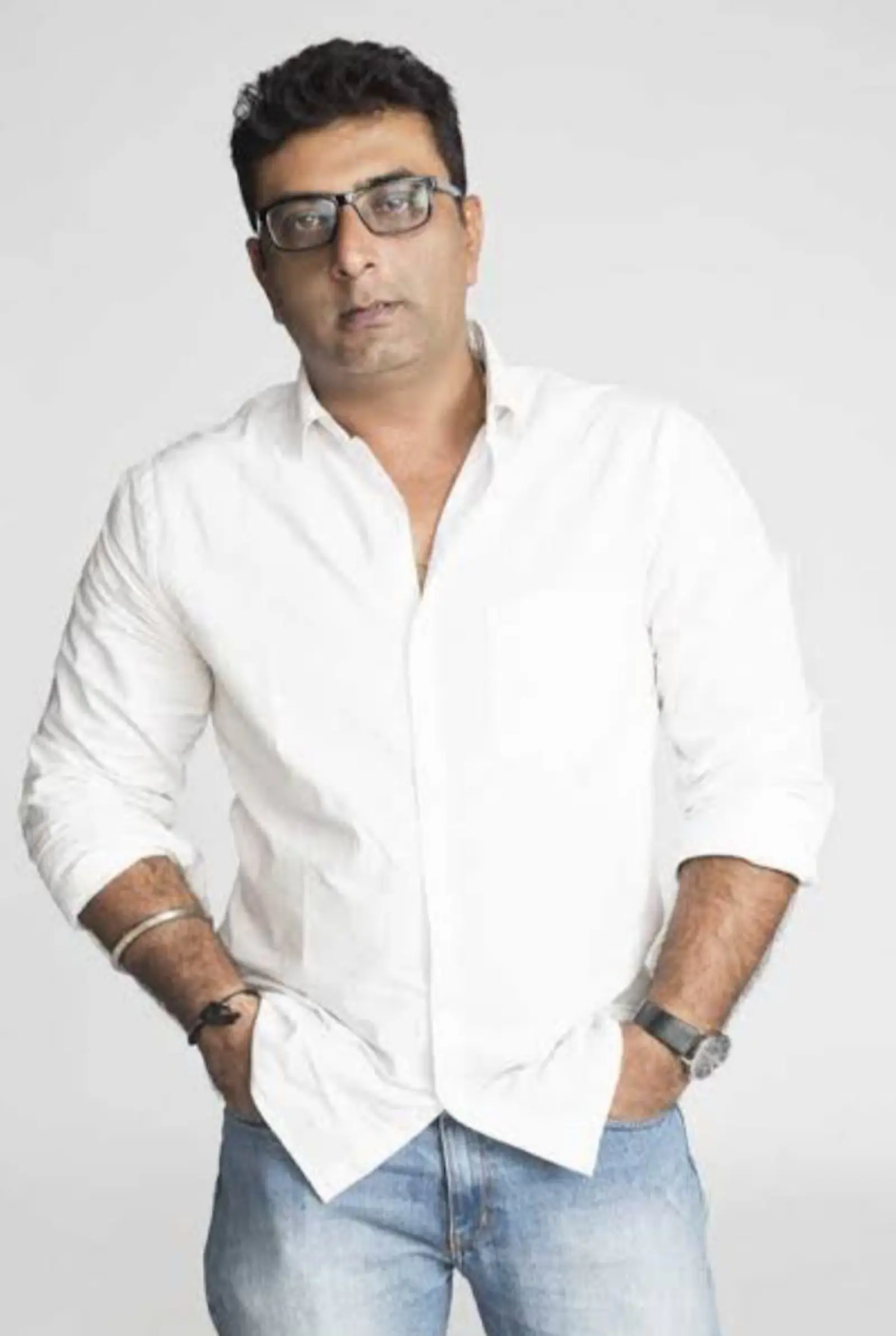  and schedules, I feel I was born to travel: Karan Gulianii   