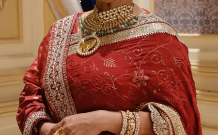 Gulfam Khan Hussain: I can be both invisible and stand out in a crowd, depending on my mood