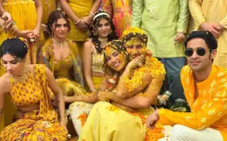 Anurag Kashyap shared a picture of his daughter's haldi; Two-star kids were also in the photo
