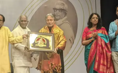 Ustad Amjad Ali Khan honored at Laxminarayan Global Music Awards, see photos