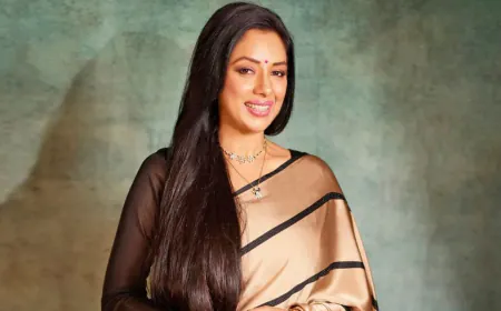 Rupali praised Shahrukh Khan and said- 'The world of TV has always respected women'