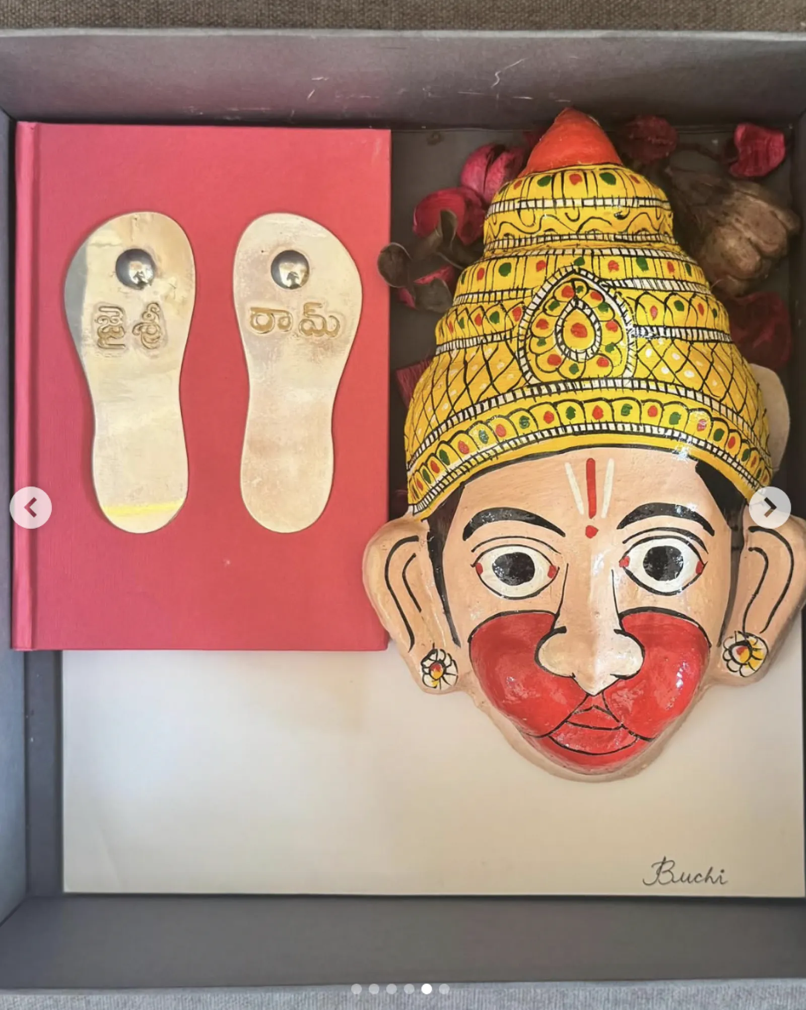 'Peddi' star Ram Charan gave gift to director Buchi, Shri Ram's Padukas-Hanuman mask and much more