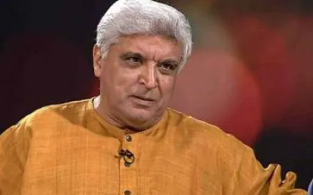 Javed Akhtar reacted to mimicry artist imitated his voice