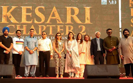 Kesari Chapter 2 Team Pays Homage at Sri Darbar Sahib & Jallianwala Bagh