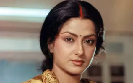 Know why Moushumi Chatterjee slapped a fellow actor and lost many films