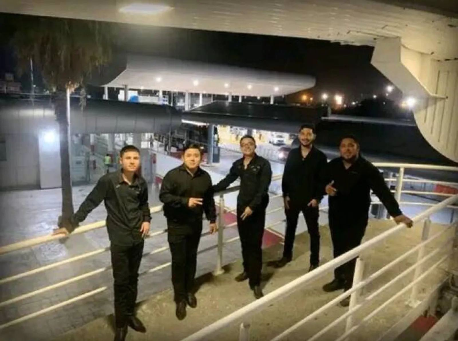 Bodies of five members of Mexican regional music band were found, they were missing for several days