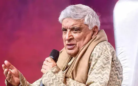 Javed Akhtar's anger burst on Pakistan Army Chief, said- Now the time has come for do or die