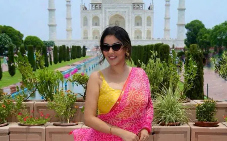 Yamini Malhotra Soaks in the Magic of the Taj Mahal During Her Agra Visit