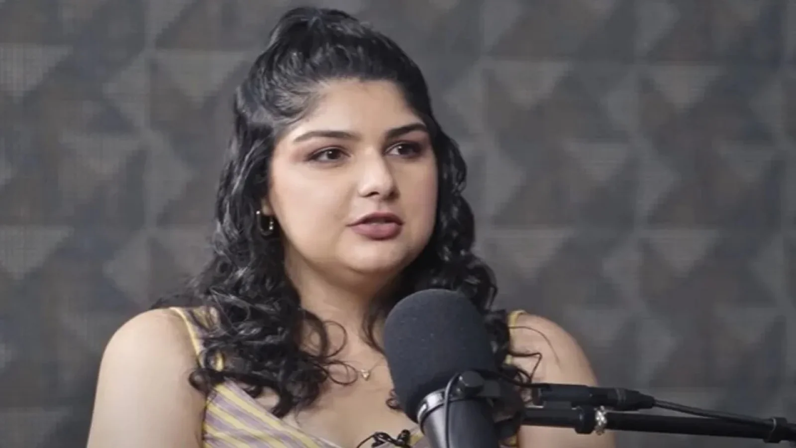 Anshula Kapoor considered herself responsible for her parents' divorce, said- 'After Janhvi was born...'