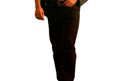 Big preparations for the Kingdom trailer event, 40 feet cutout of Vijay Deverakonda will be unveiled