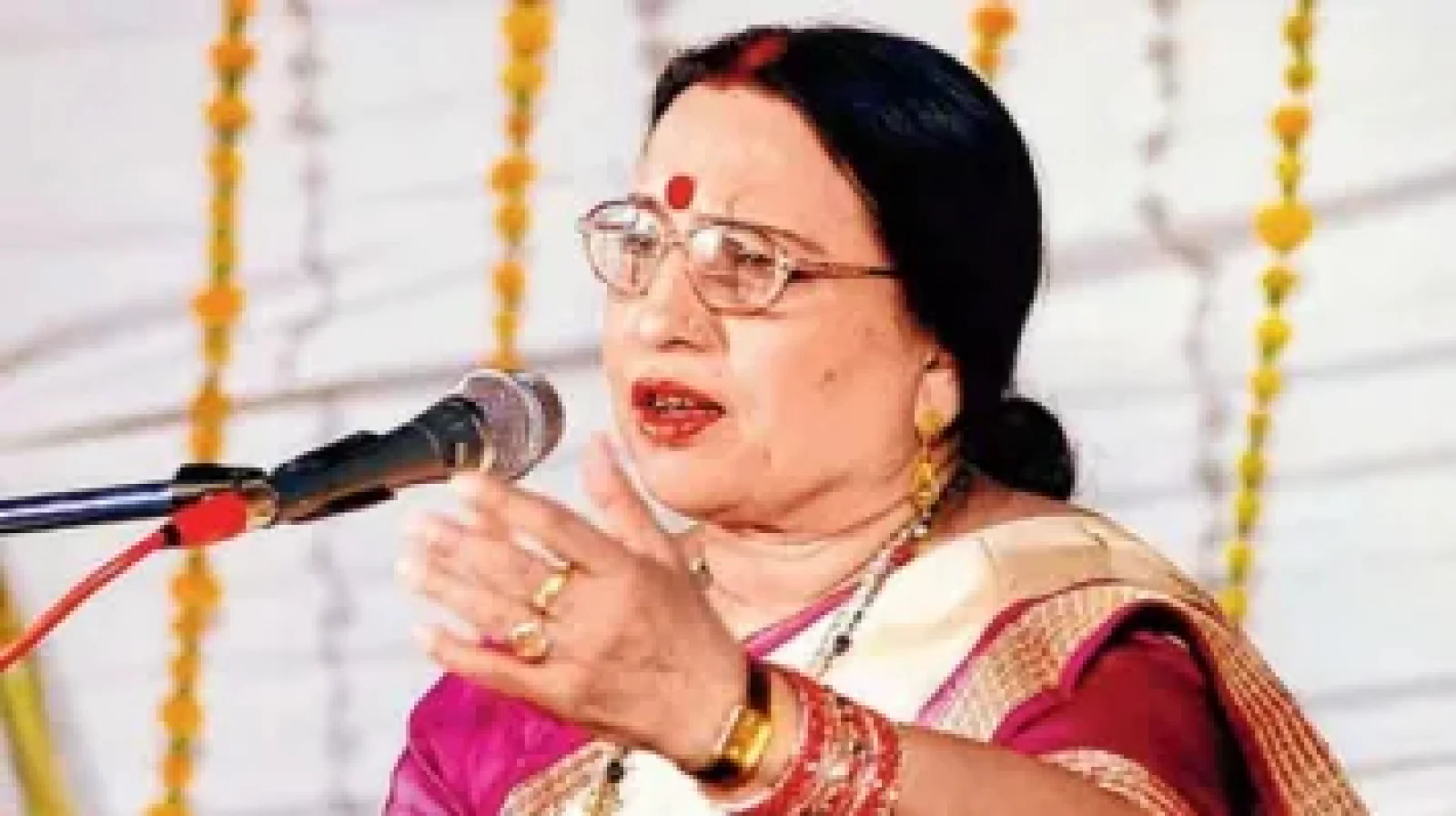 Maithili Thakur Pays Tribute to Late Sharda Sinha, Says ‘Entire Nation Will Miss Her During Chhath