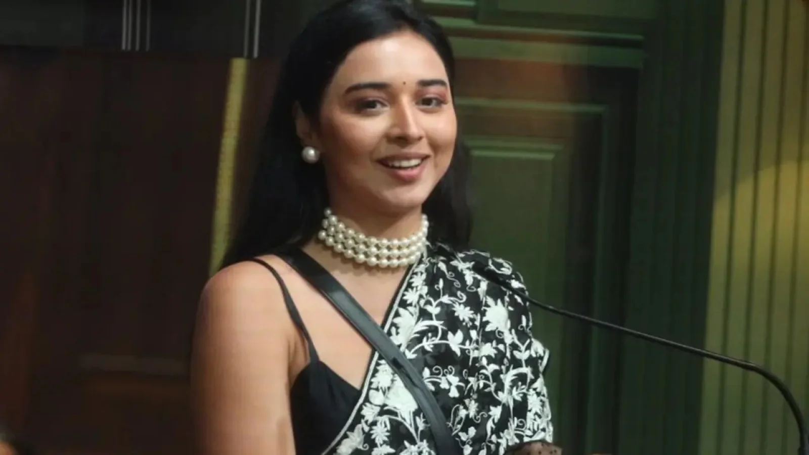 Tanya Mittal in Trouble: Police Complaint Lodged Over Video of Her Using Prohibited Gun