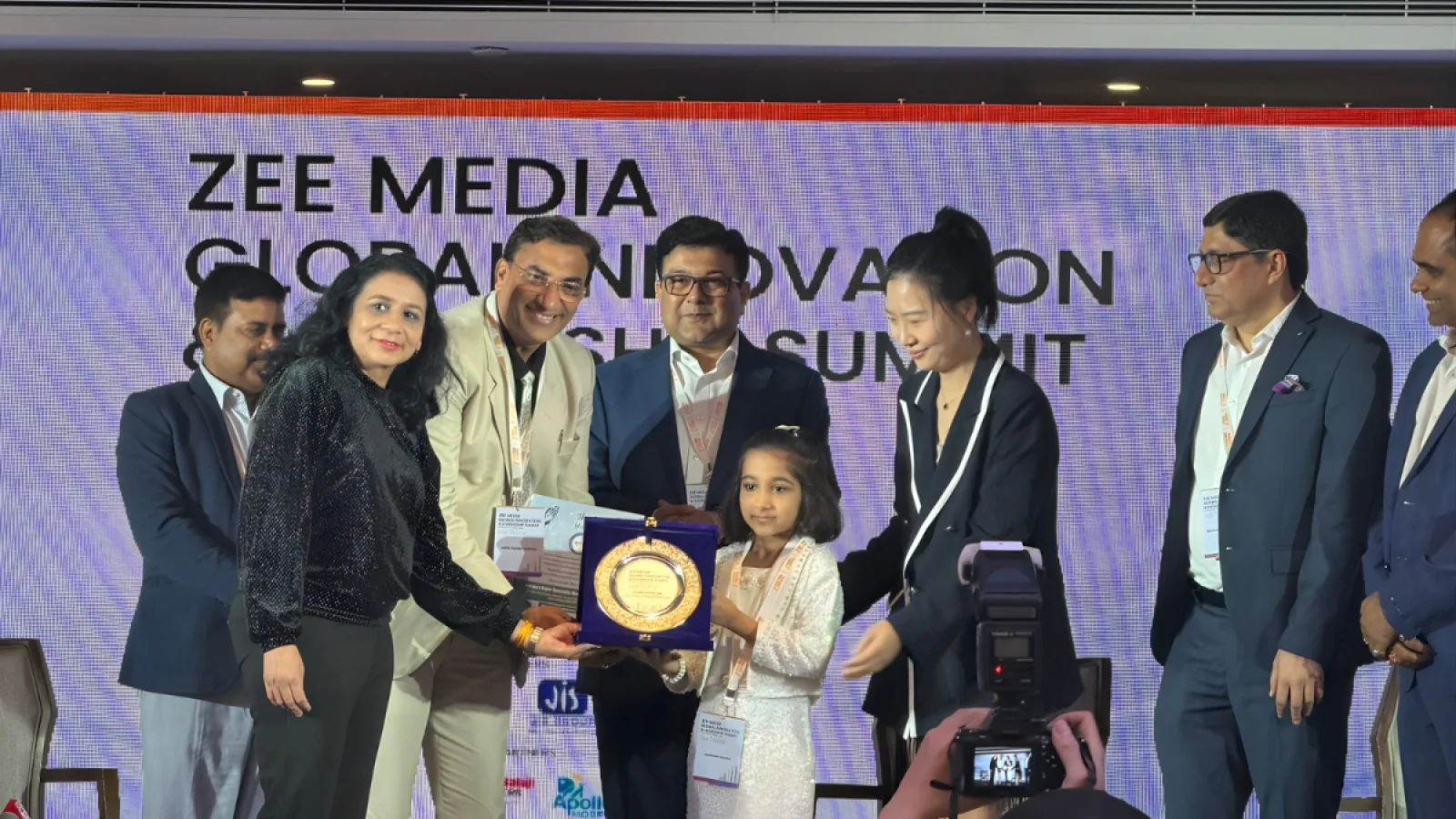 hopra Jain Honoured at International Summit in China