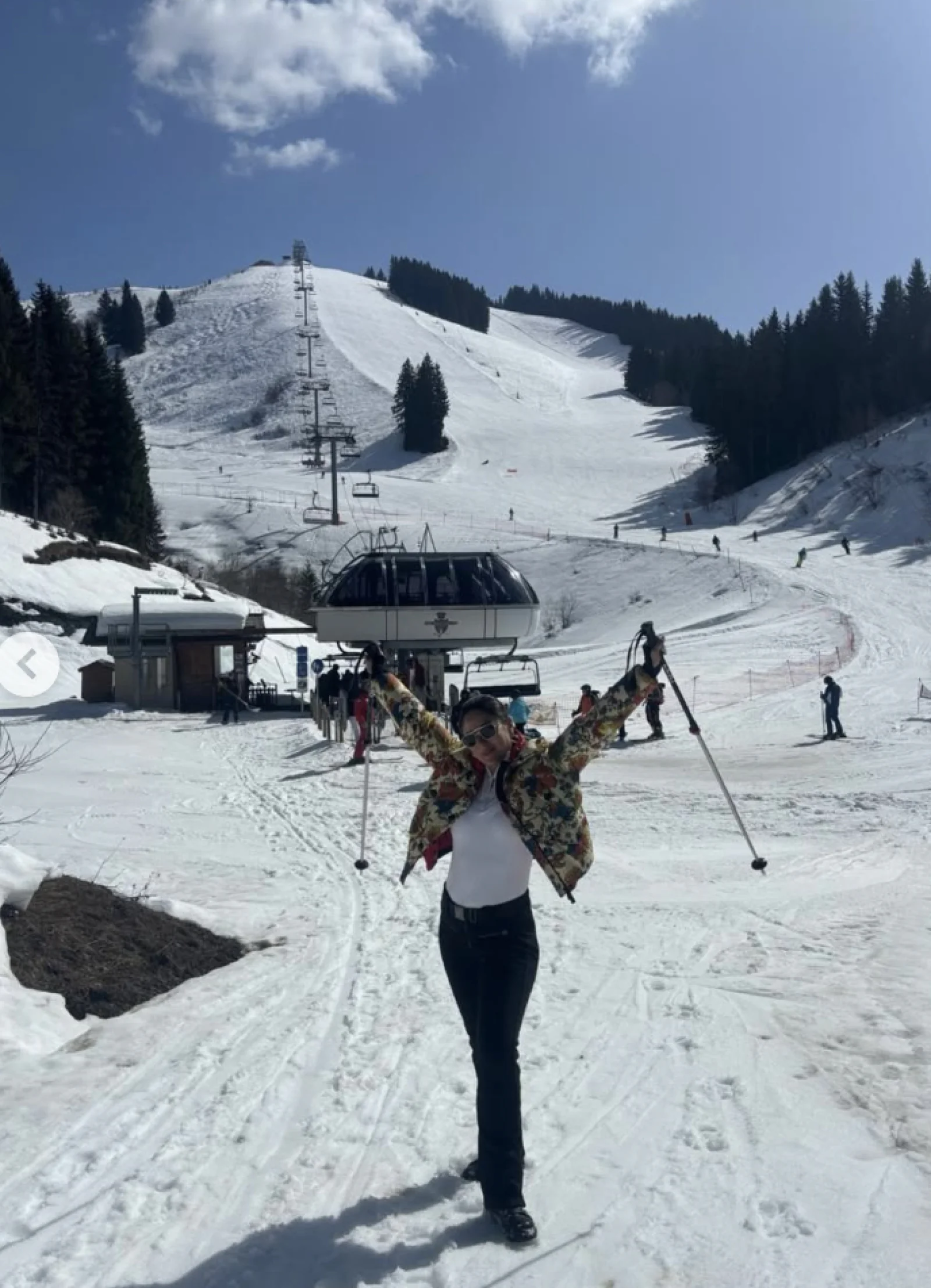 Kareena Kapoor Khan Shares March Photo Dump with Family Amid ‘Dayara’ Buzz