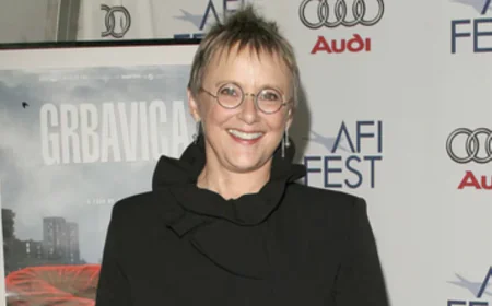 Mulkha Vegala (Extraordinary) Untold Story of uncommon Dr. S. R. Kapse Police Officer