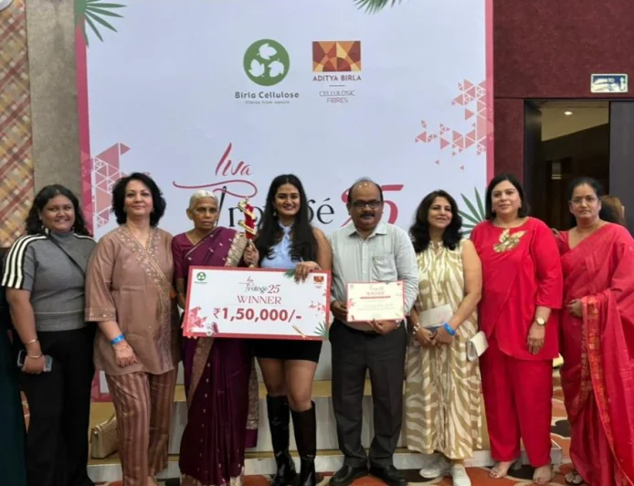 Vasai Girl Wins National Fashion Title with Collection Refreshing Heritage Textiles