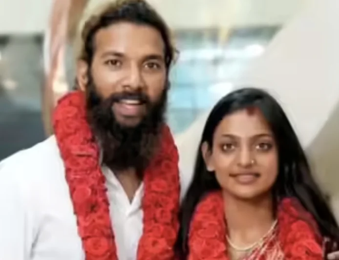 From Maha Kumbh Mela 2025 Viral Fame to Marriage: Monalisa Bhosle Shares Her Love Story