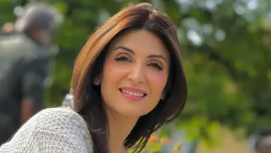 Riddhima Kapoor Sahni Debuts at 45, Shares Screen with Daughter in Emotional First Film