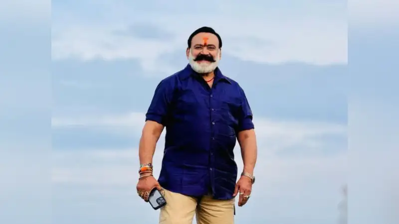 Santosh Nair Dies in Road Accident, Malayalam Film Industry Mourns Loss