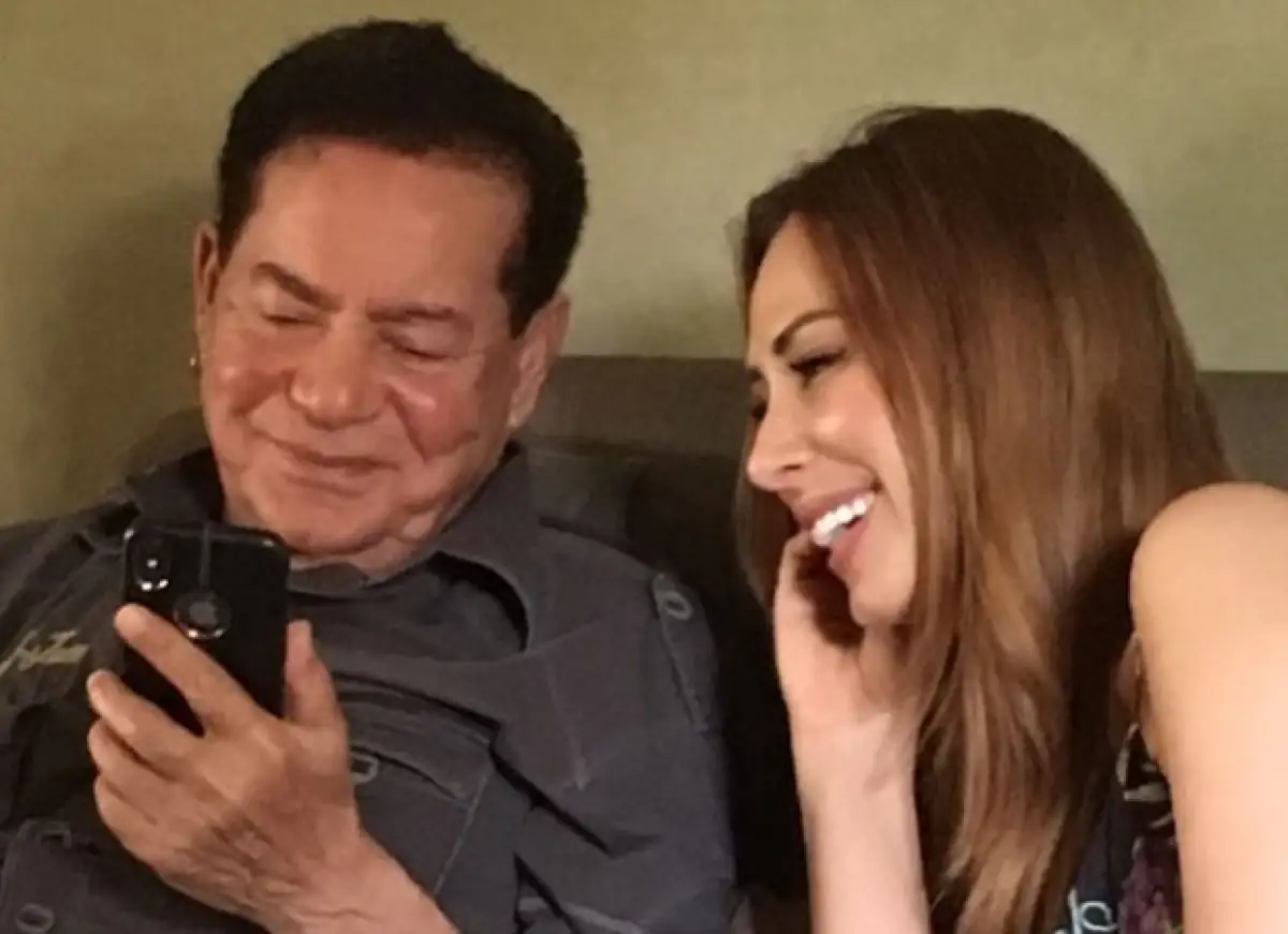 h Emotional Tribute to Her Father and Salim Khan