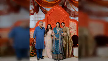 Anshula Kapoor Thanks Janhvi & Khushi for Dream Mehendi