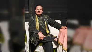 Anup Jalota Pays Tribute to Hema Malini's 60-Year Legacy