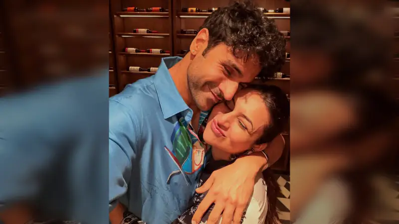 Vivek Dahiya, Divyanka Mark 10 Years of Togetherness