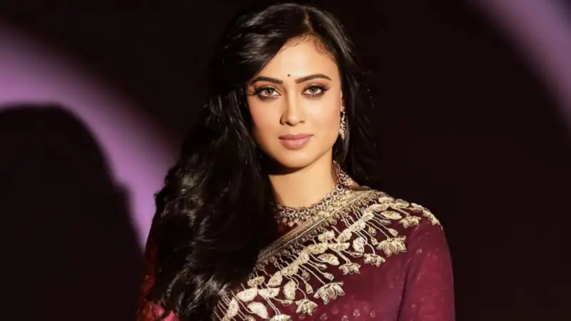 Shweta Tiwari Reacts After Dharmendra Pradhan's Resignation, Questions Cockroach Janata Party Over Punjab