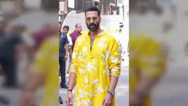 Akshay Kumar’s Birthday Wish for Saif Teases Haiwaan